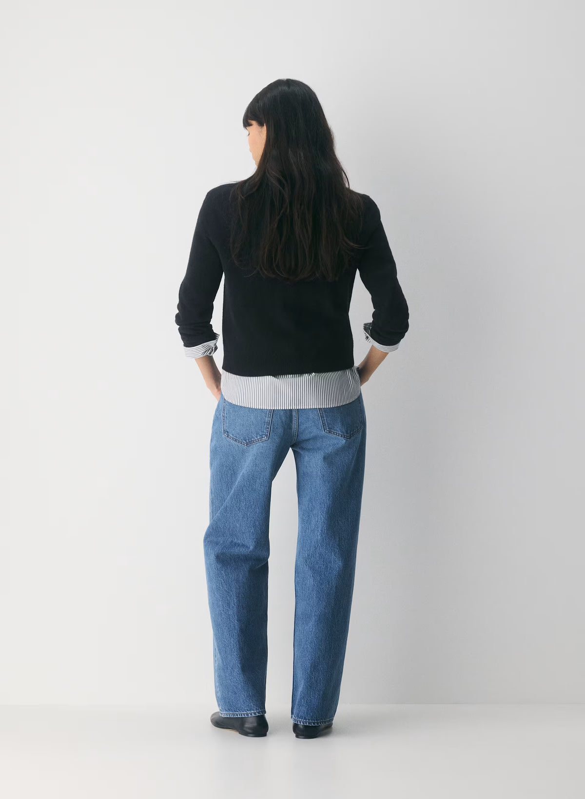 Low-Rise Baggy Jeans - Medium Indigo