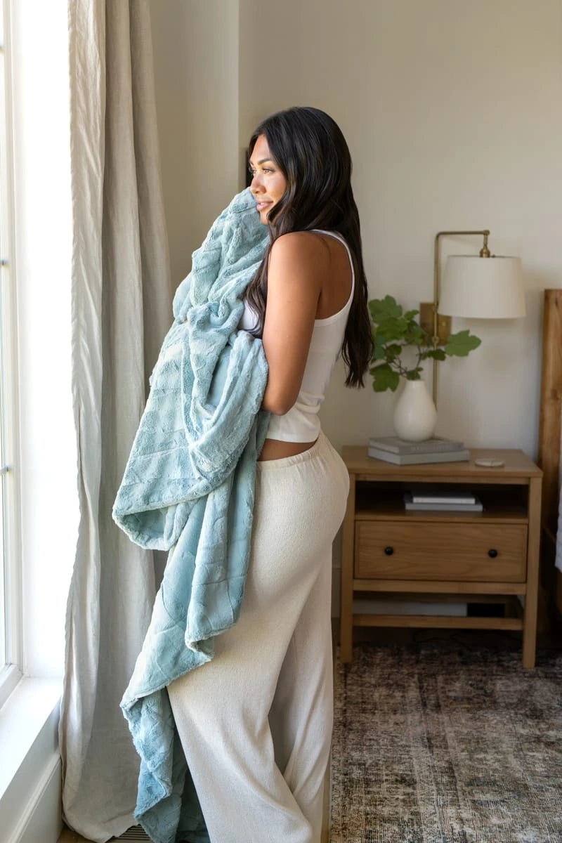Textured Plush Throw Blanket - Gray