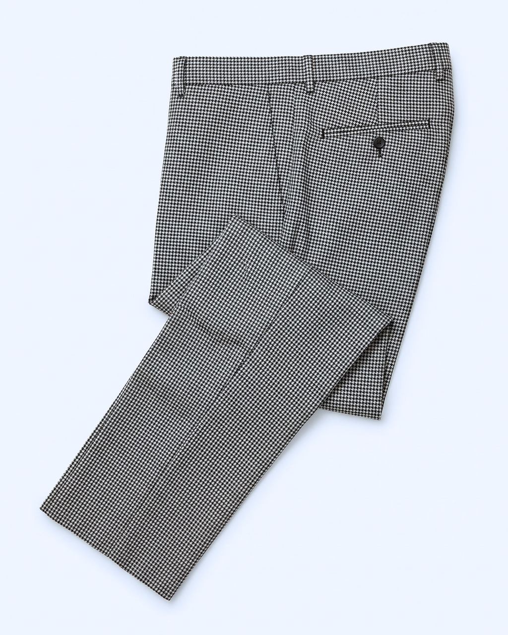 Men's Black & White Micro Houndstooth Modern Fit 2-Button Wool Suit