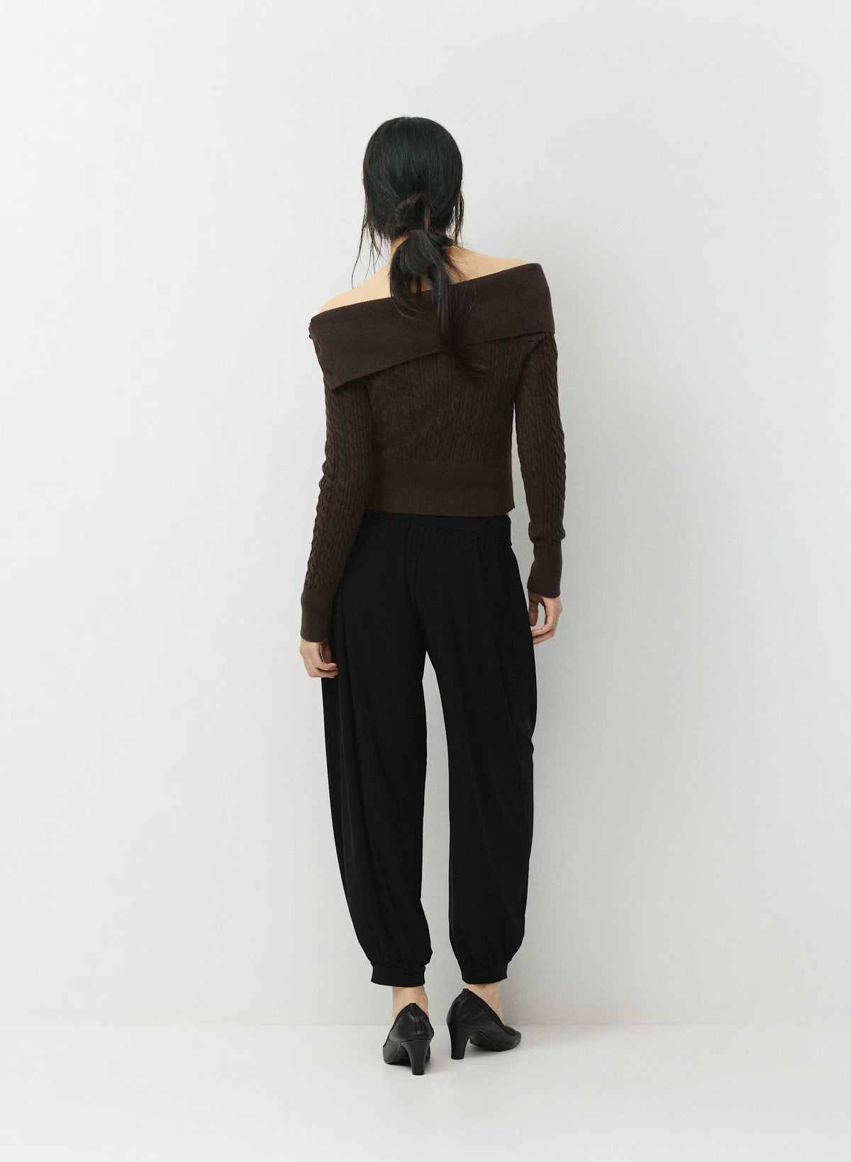 Off-Shoulder Cable Knit Sweater - Gray
