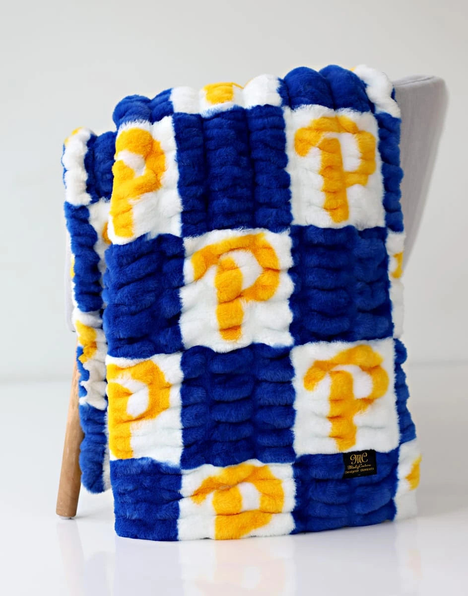 Stretch Plush Logo Blanket - Navy