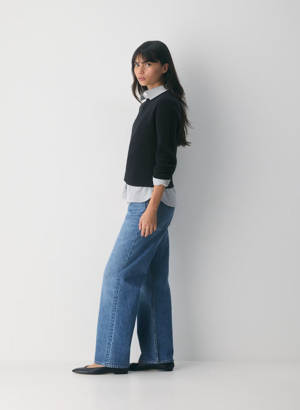 Low-Rise Baggy Jeans - Medium Indigo