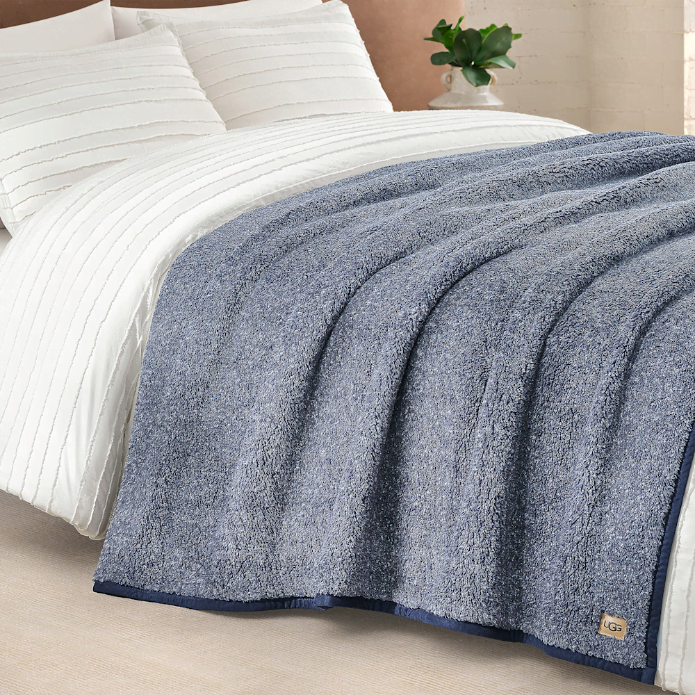 Extra-Large Polyester Throw Blanket - Ocean