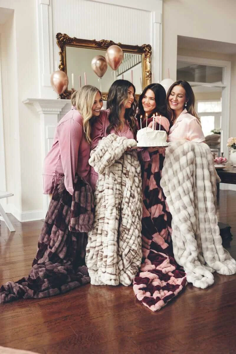Stretch Plush Marble Blanket - Chocolate