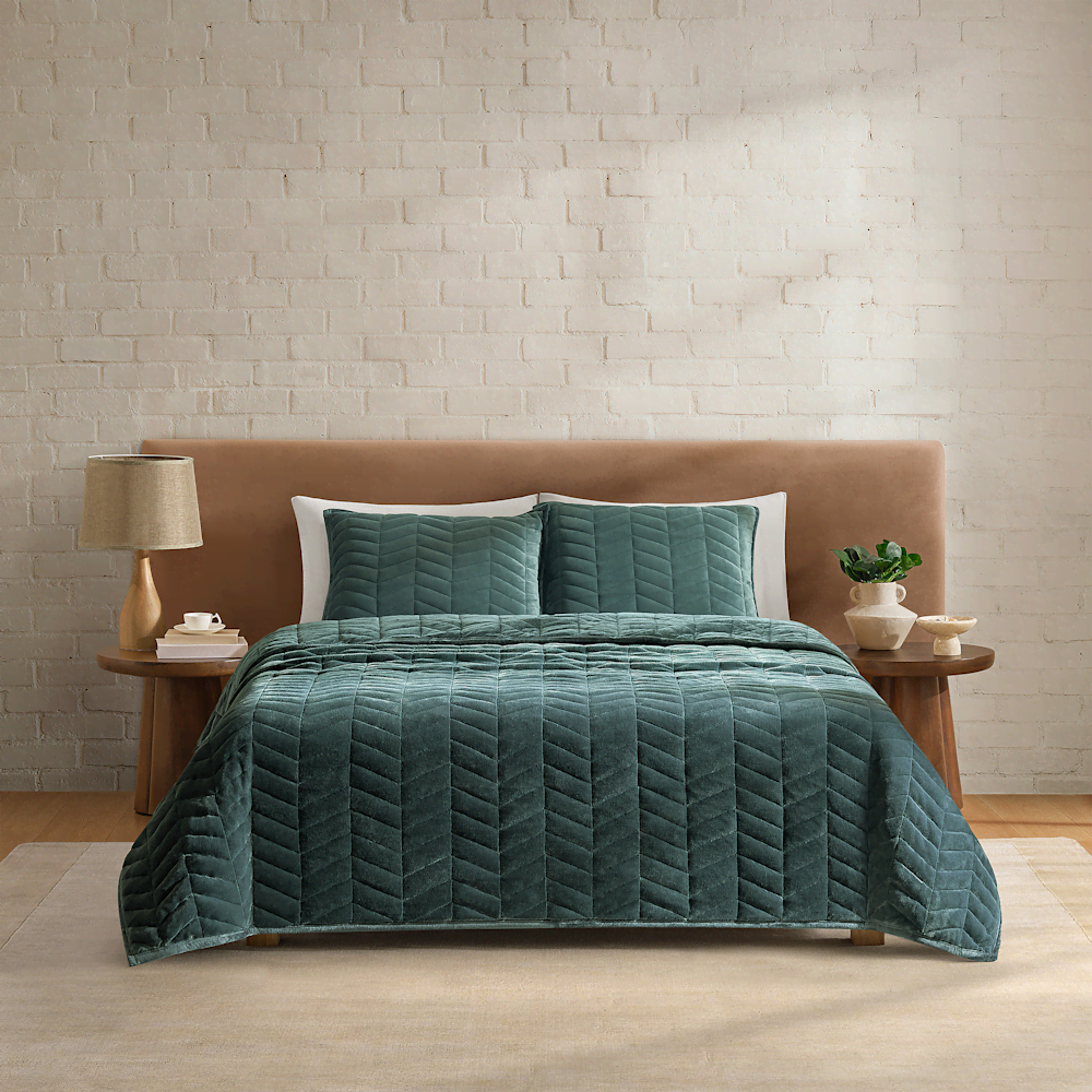 King Chevron Quilt Set - Deep Night