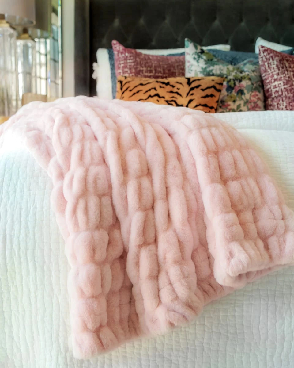 Plush Stretch Blanket - Blush Pink