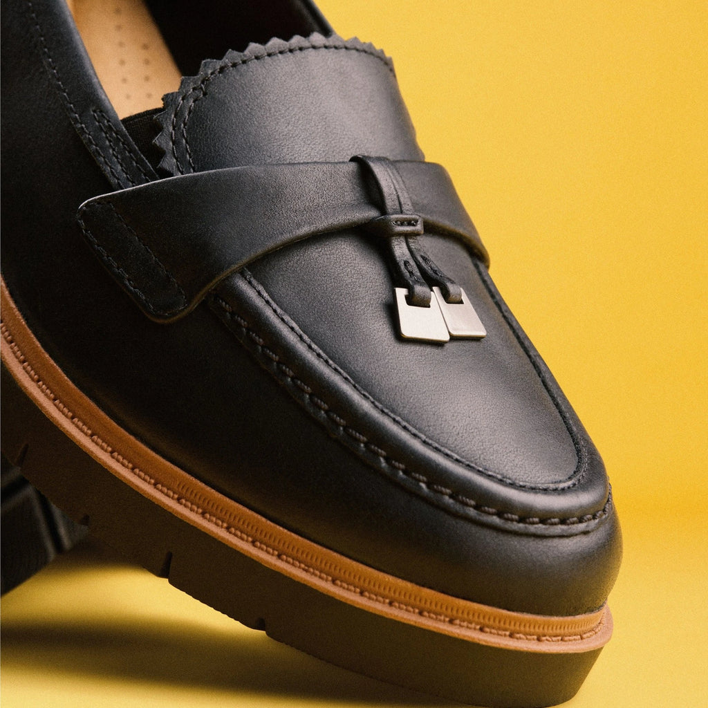 Leather Lug Sole Loafer - Black