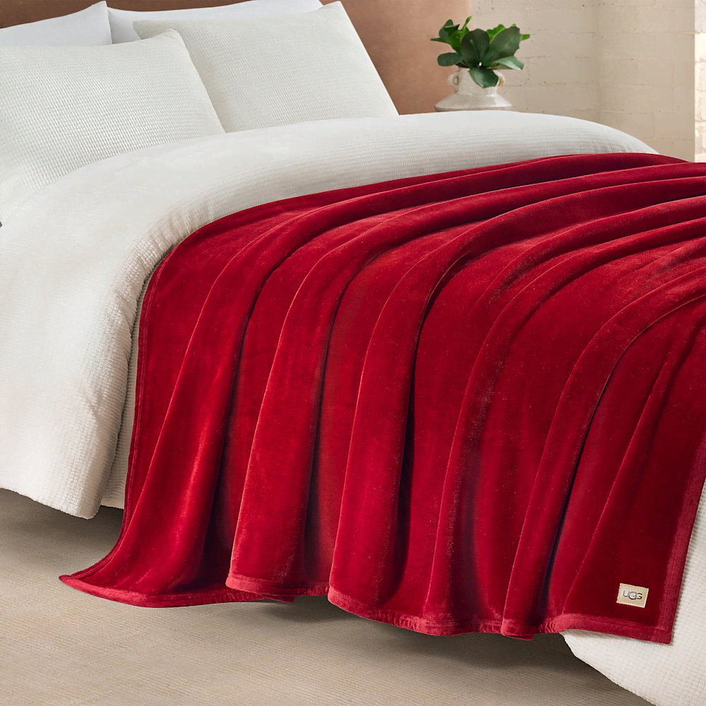 Extra-Large Plush Polyester Throw - Coffee Berry