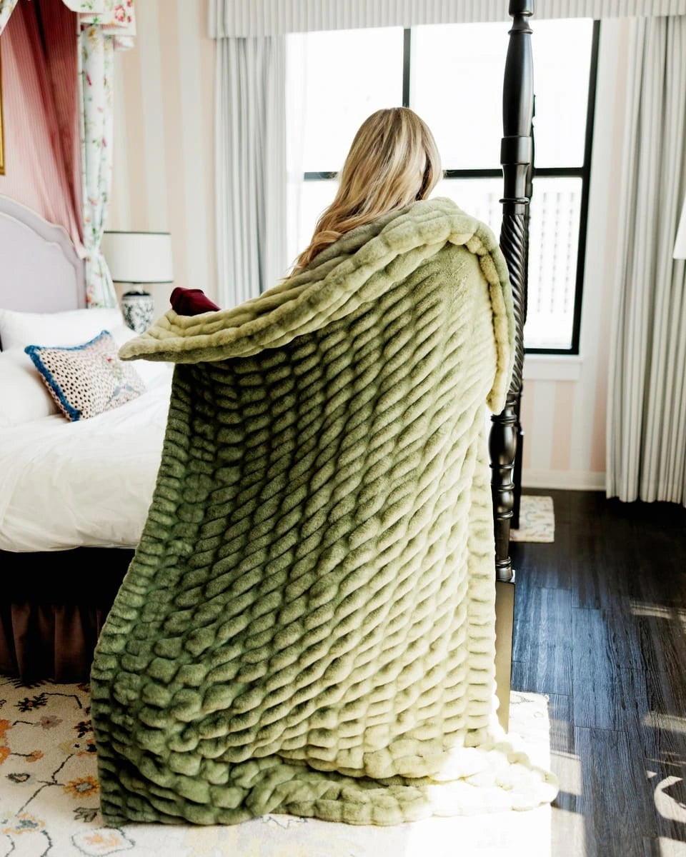 Stretch Plush Blanket - Olive Ombre