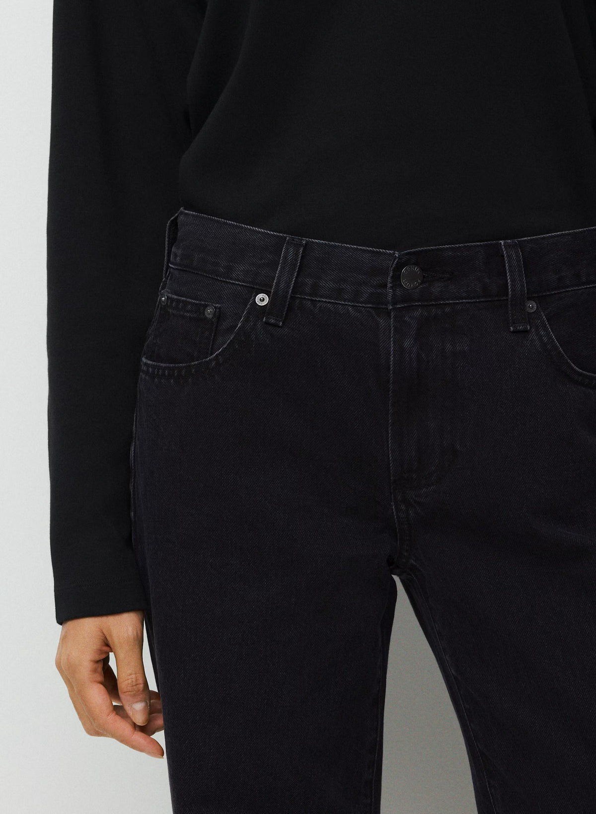 Low-Rise Wide-Leg Jeans - Dark Blue