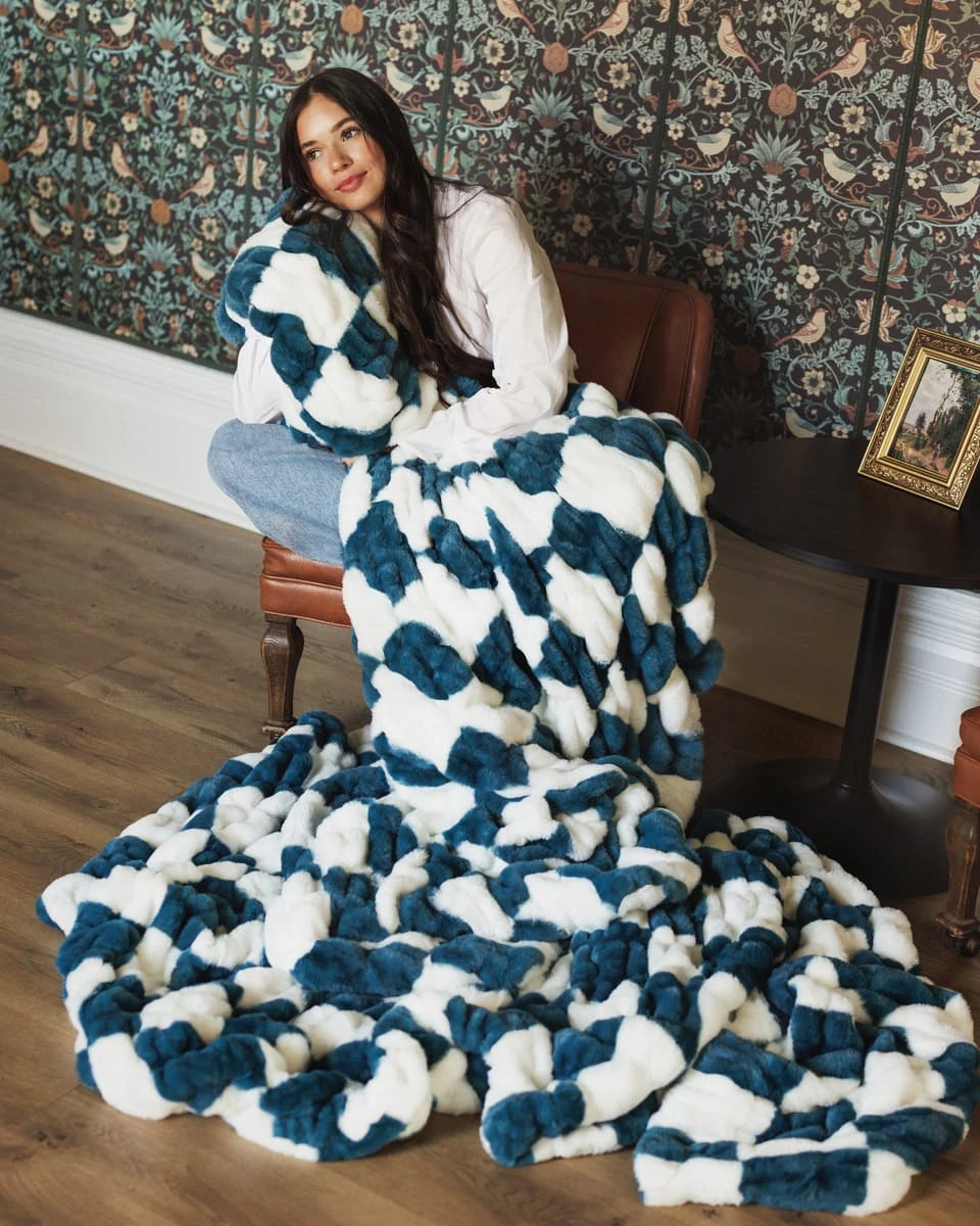 Plush Stretch Blanket - Navy Check