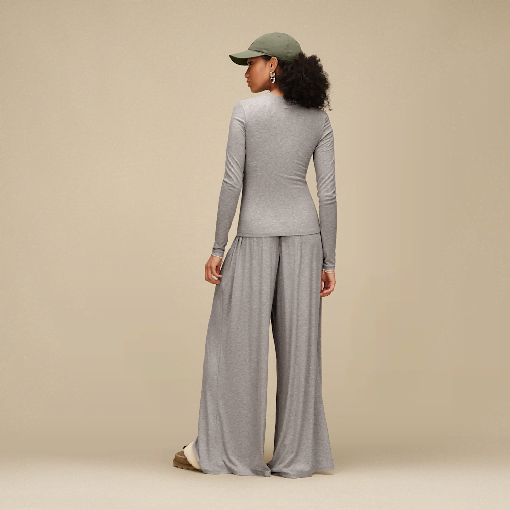 Women's Fitted Long Sleeve Rib Tee - Brown