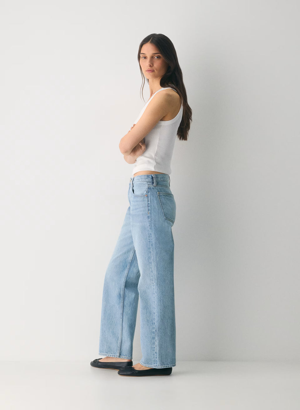 Low-Rise Baggy Jeans - Medium Indigo