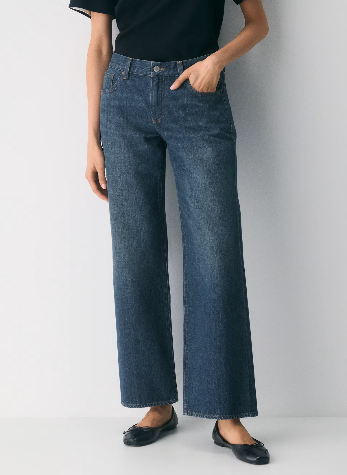 Low-Rise Wide-Leg Jeans - Dark Blue