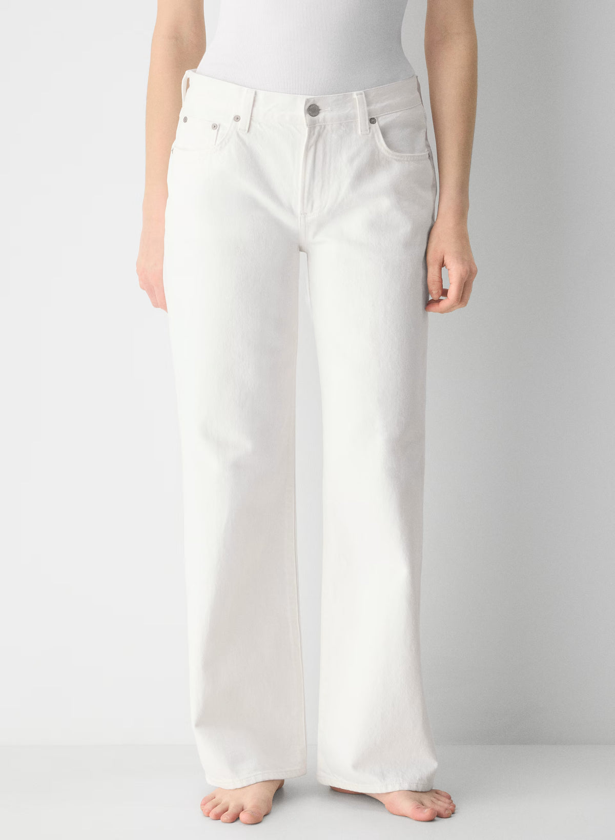 Low-Rise Wide-Leg Jeans - Dark Blue