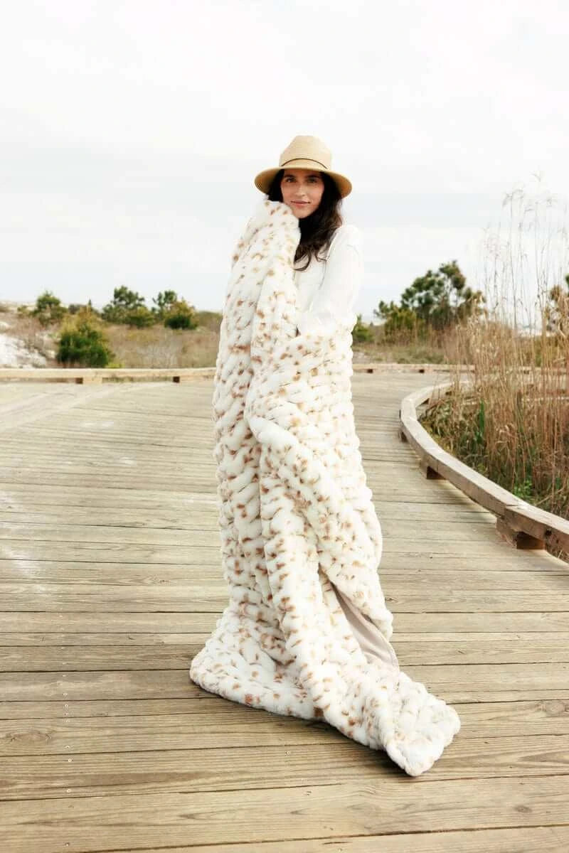 Stretch Faux Fur Baby Blanket - Cream Spotted