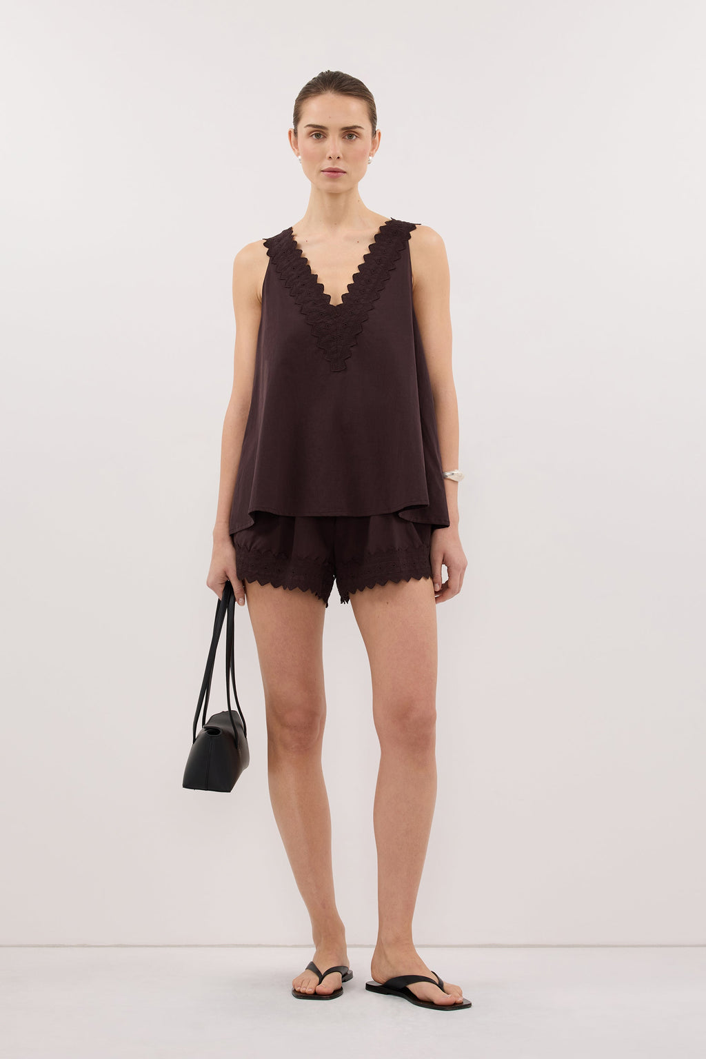 ANNABEL BURNT CHOC V NECK TOP