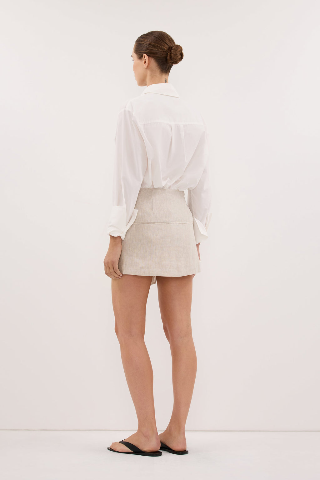 RENNA NATURAL WRAP LINEN SKORT