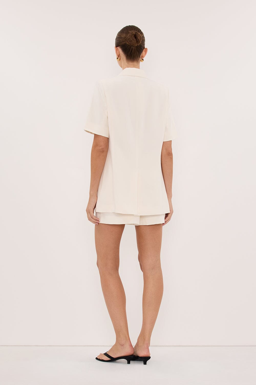 JORDY CREAM SHORT SLEEVE BLAZER