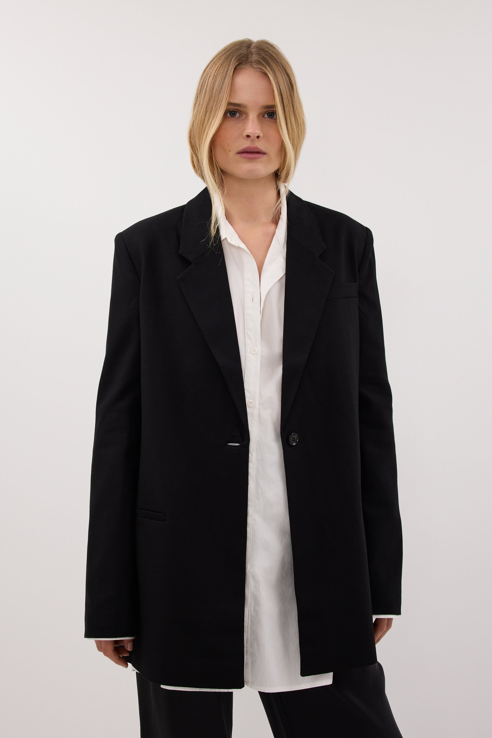 KEATON BLACK SLIM LONGLINE BLAZER