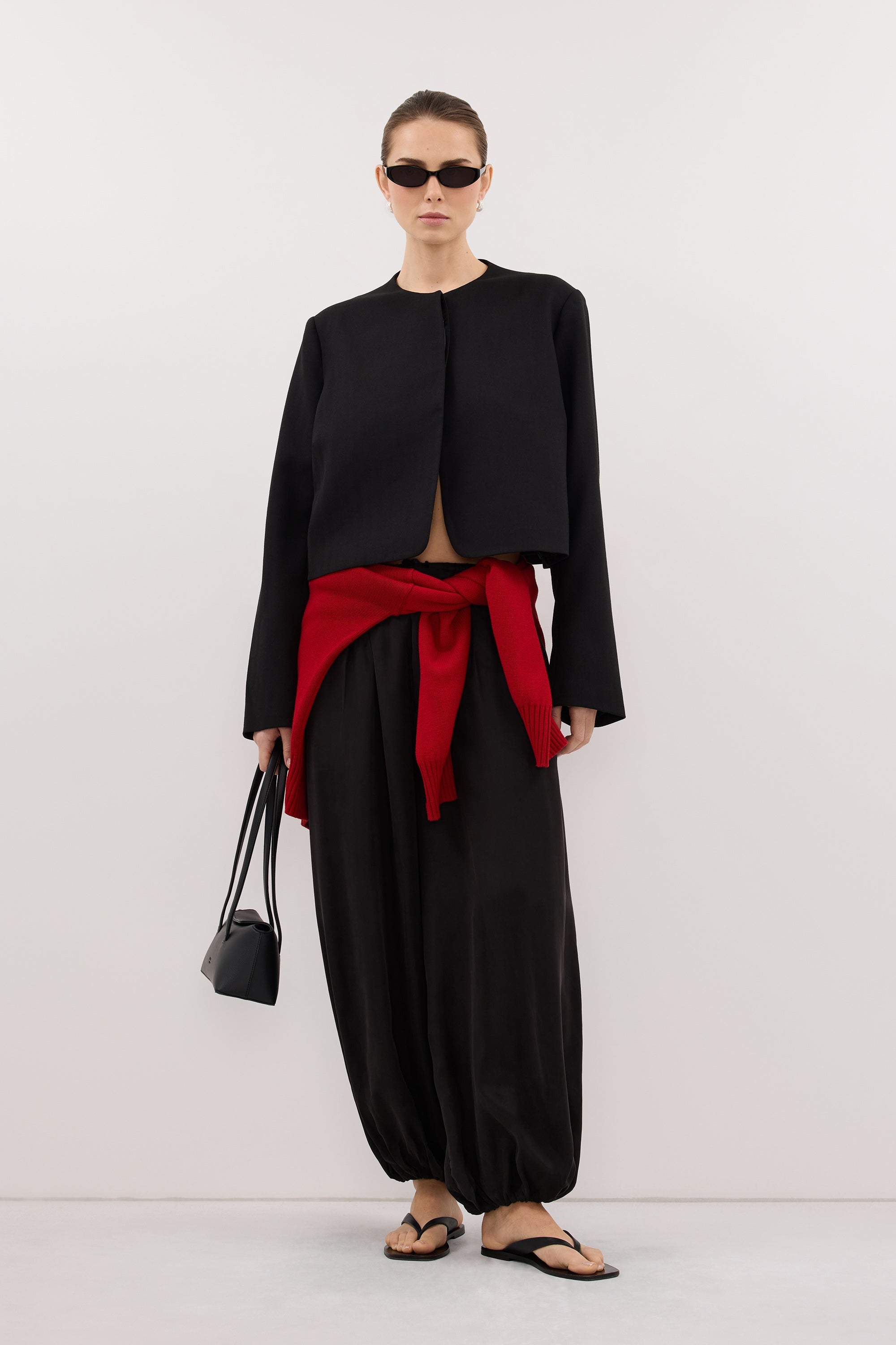 CYRUS BLACK CROPPED BLAZER