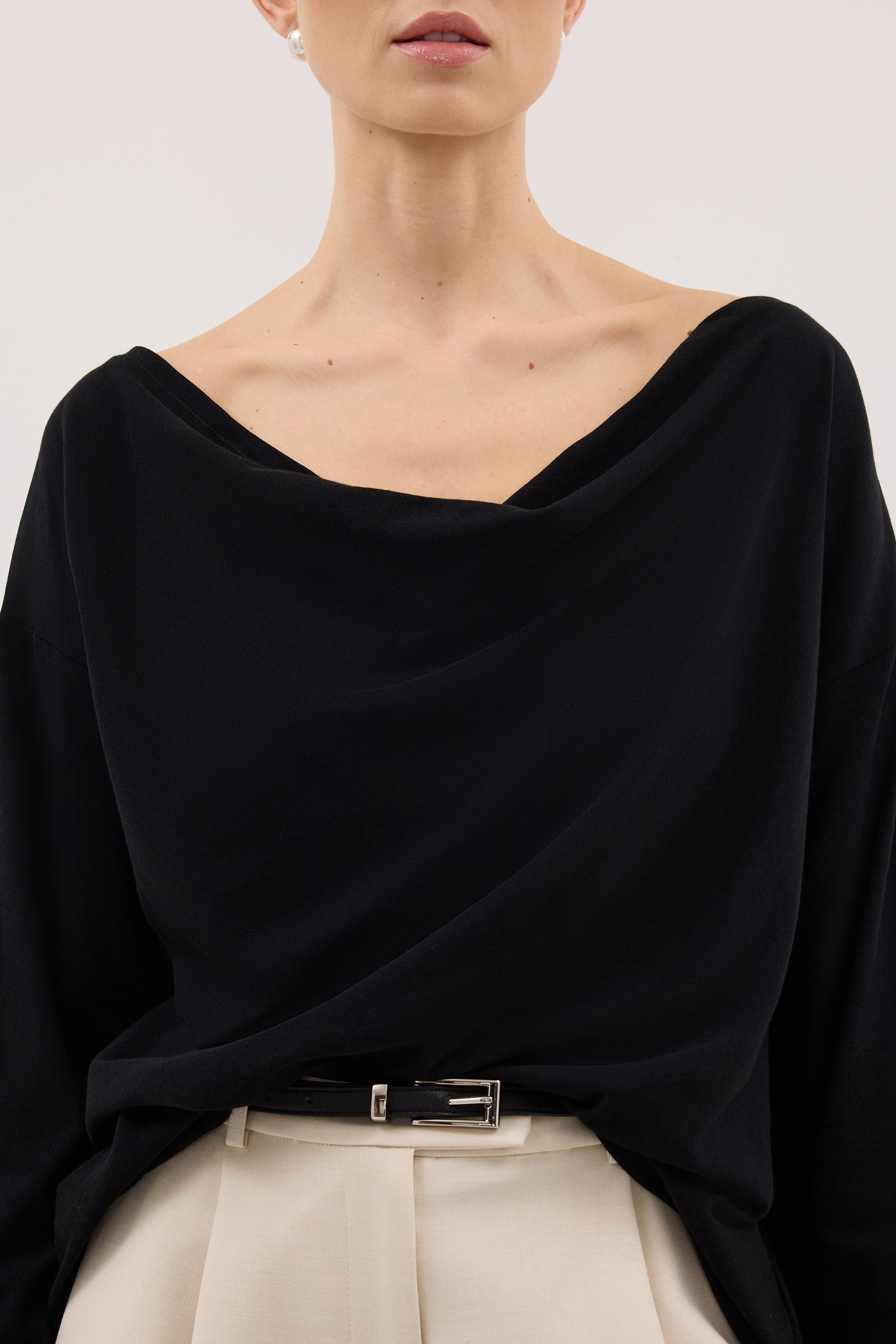 ORELIA BLACK COWL NECK SLEEVED TOP