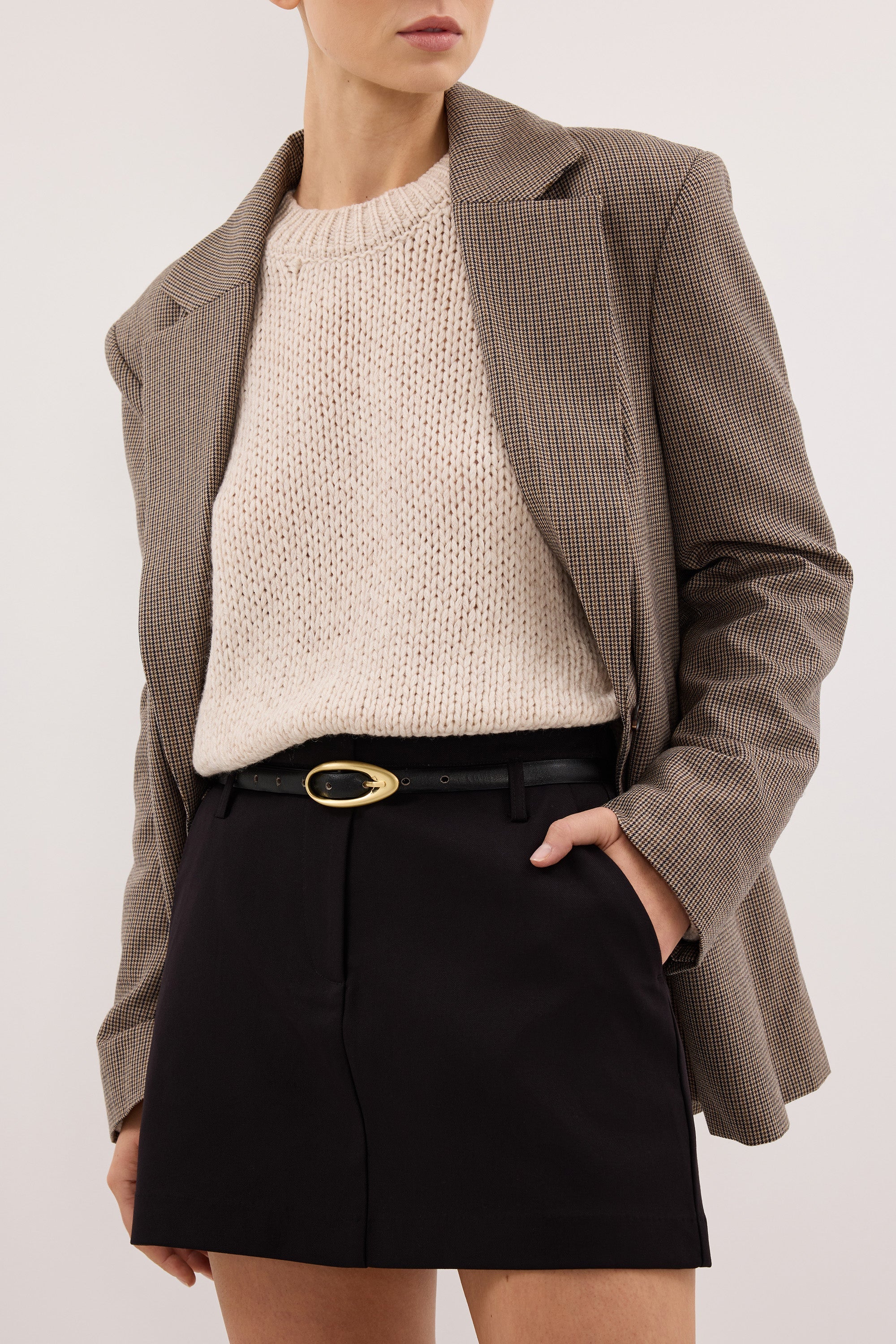 ROSLYN BLACK TAILORED SKORT