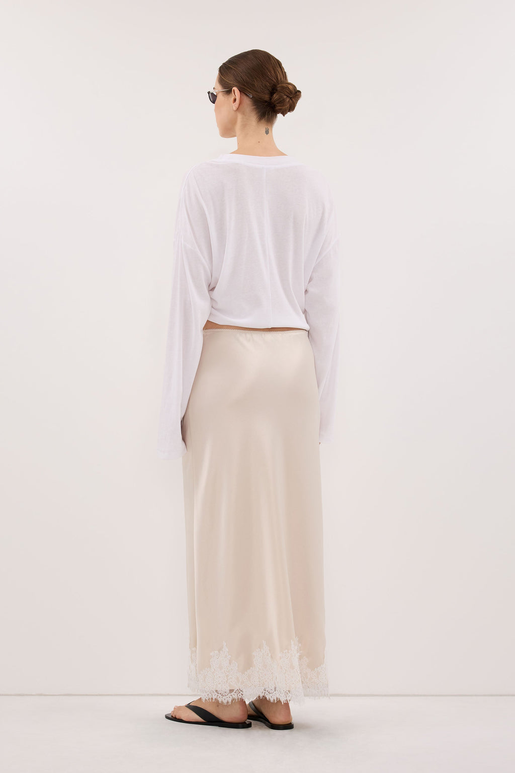 SELENE OYSTER SATIN MIDI SKIRT