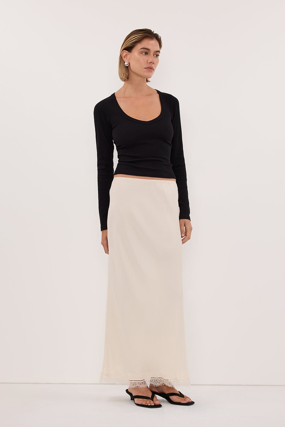 YASMIN BLACK LONG SLEEVE KNIT TOP