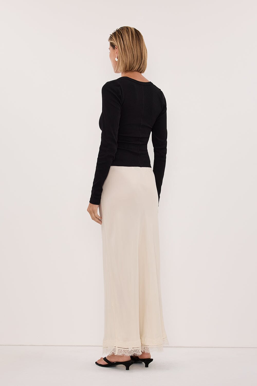 YASMIN BLACK LONG SLEEVE KNIT TOP