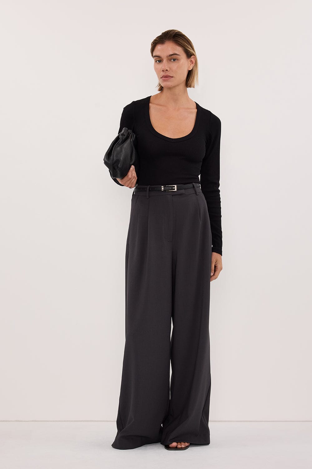 YASMIN BLACK LONG SLEEVE KNIT TOP