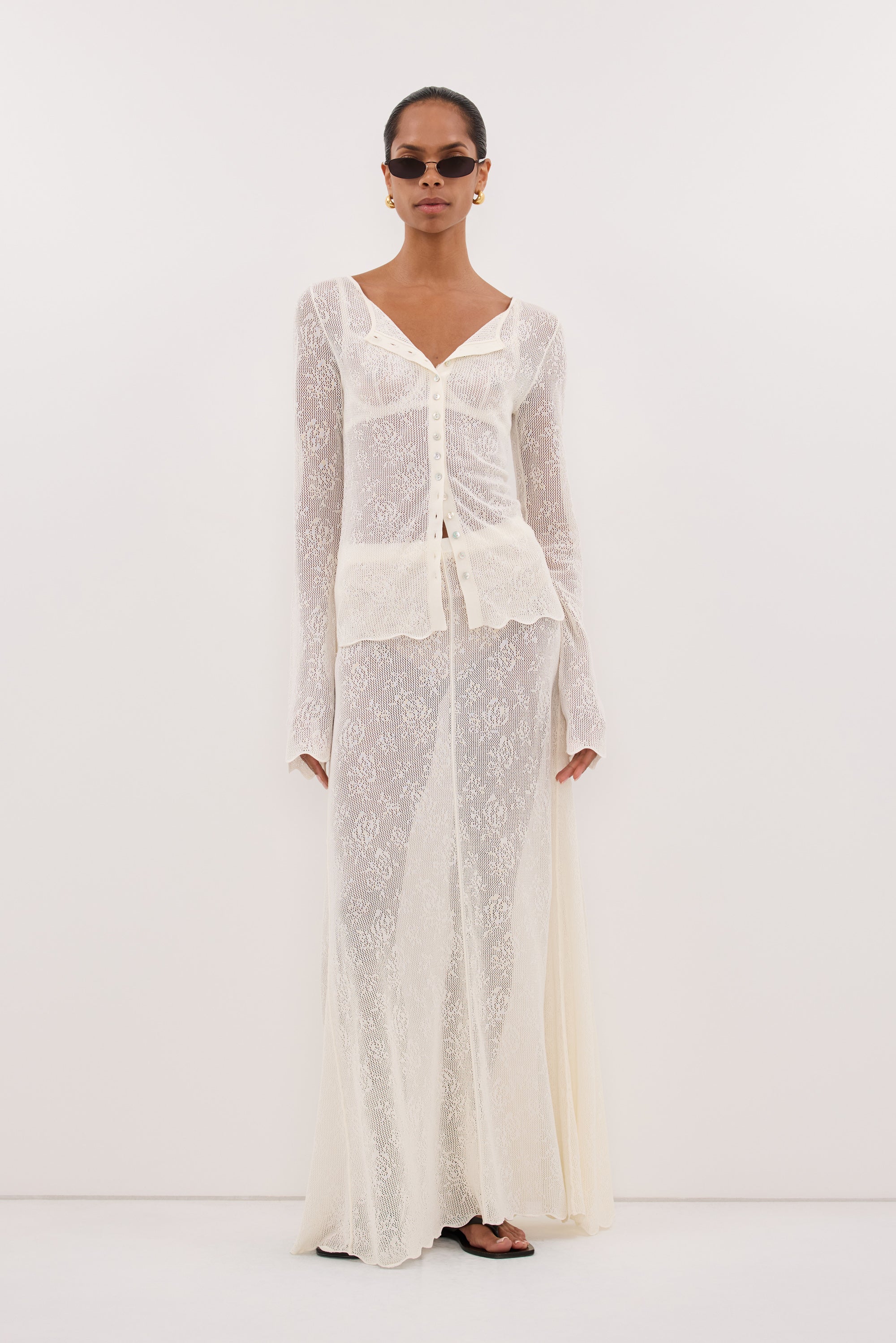 DELIA OFF WHITE LACE BUTTON TOP