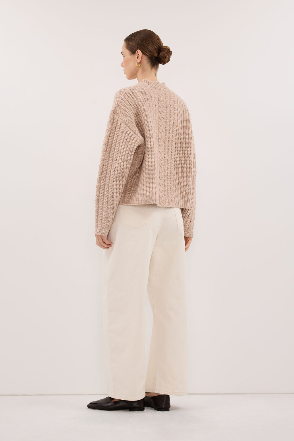 JOLIE OAT CABLE KNIT SWEATER