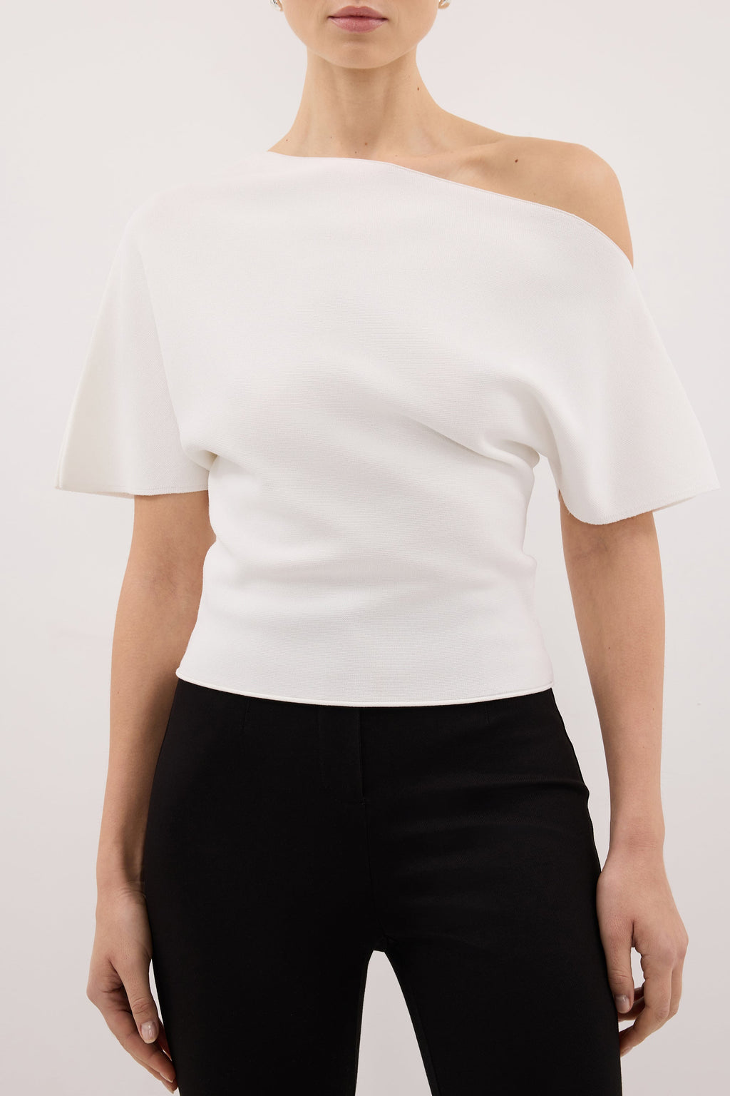 SCARLETT OFF WHITE ASYM KNIT TOP