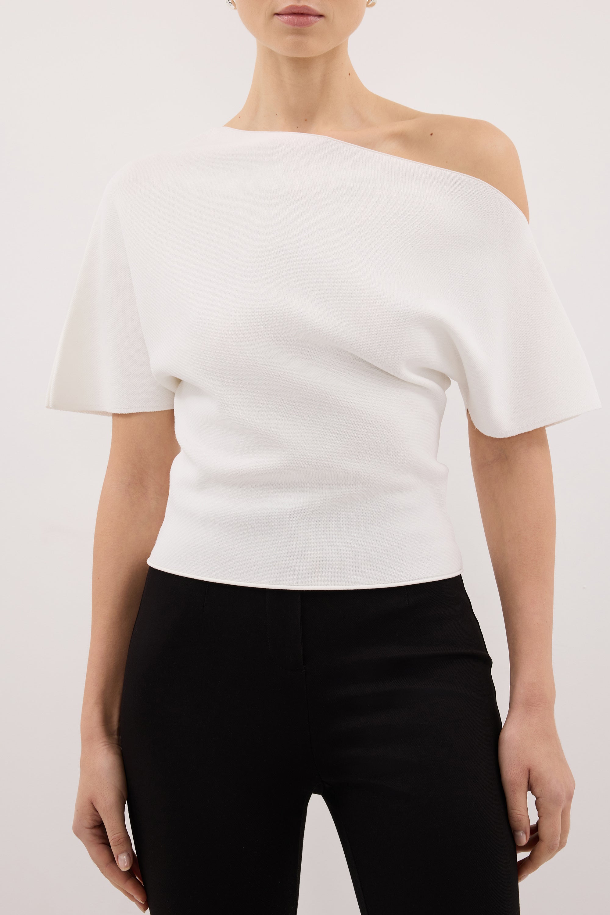 SCARLETT OFF WHITE ASYM KNIT TOP