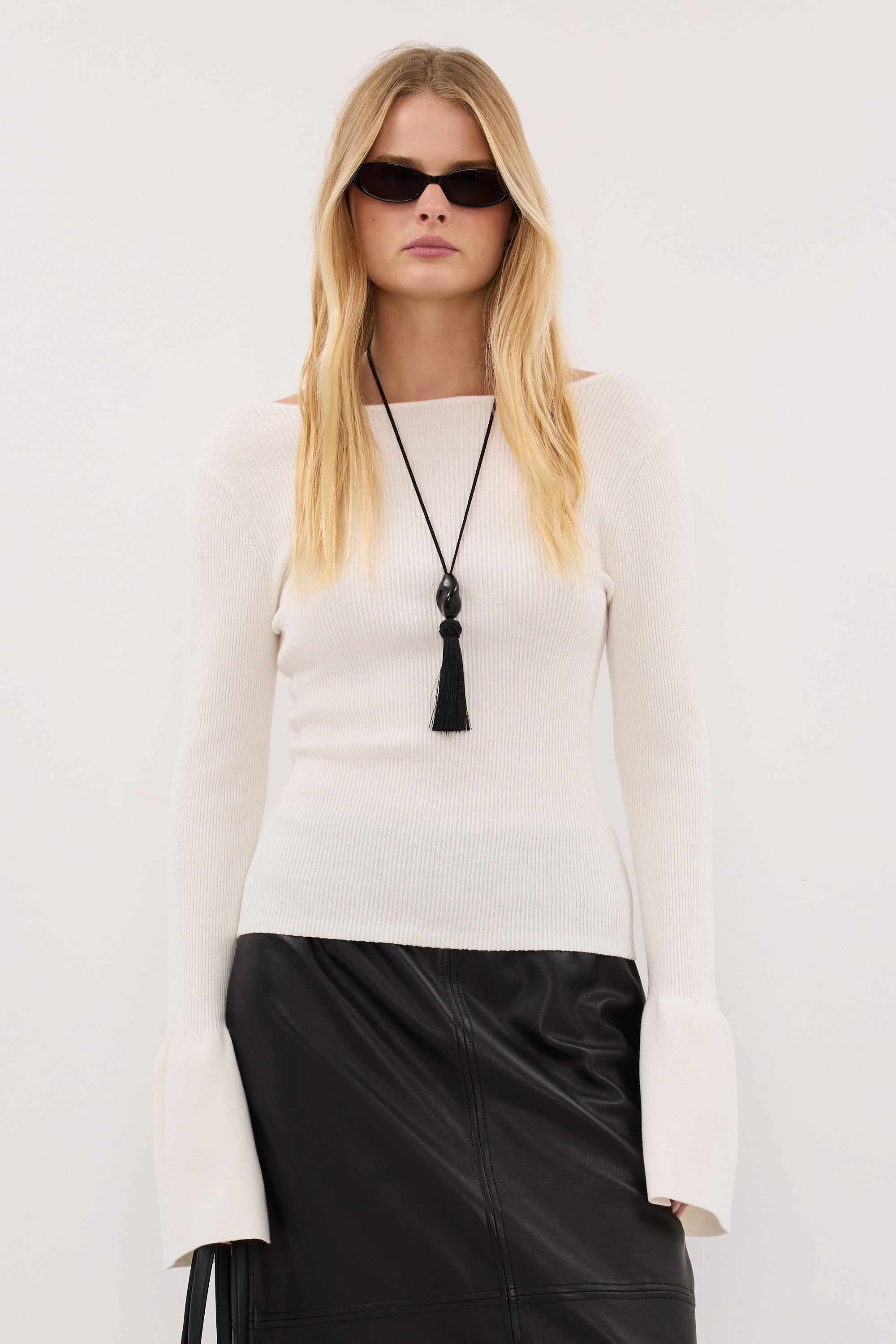 VARA OFF WHITE LONG SLEEVE KNIT TOP
