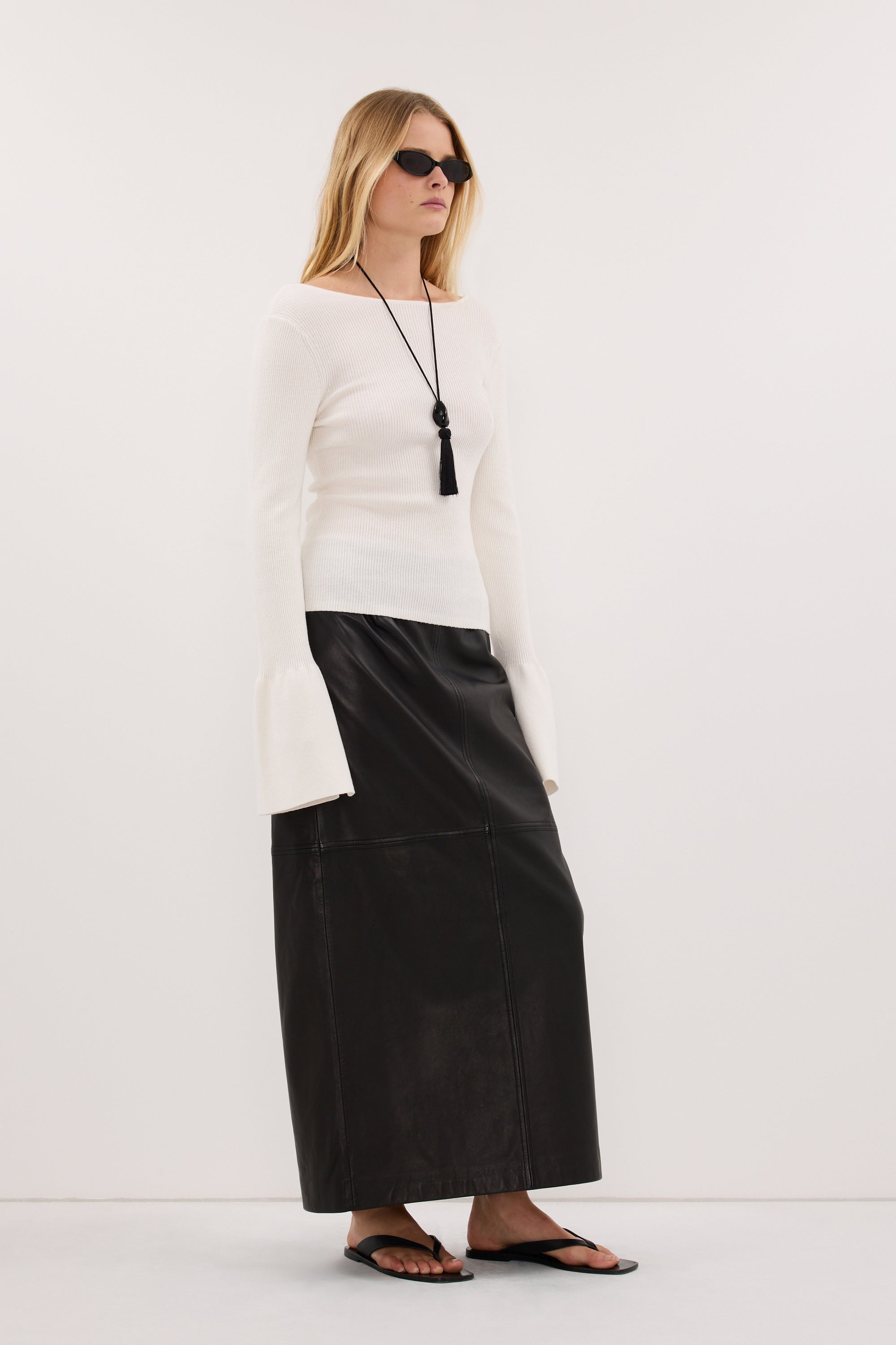 VARA OFF WHITE LONG SLEEVE KNIT TOP