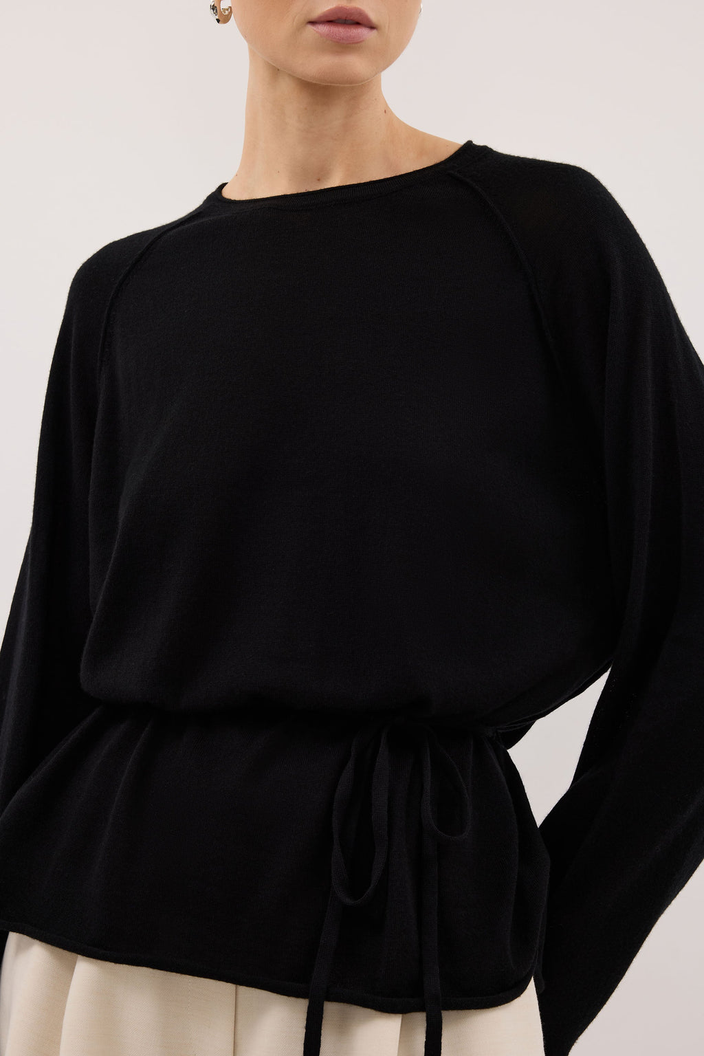 DUKE BLACK TIE MERINO KNIT TOP