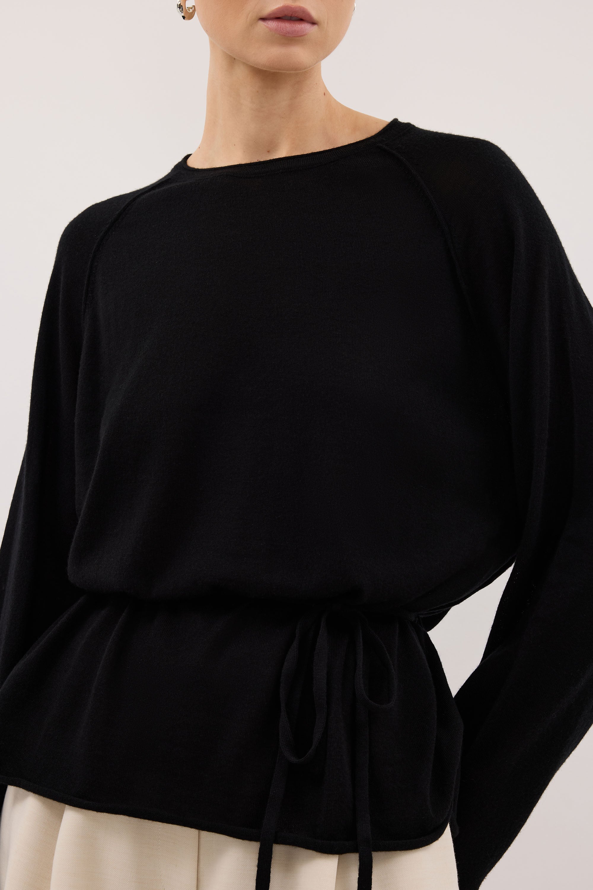 DUKE BLACK TIE MERINO KNIT TOP