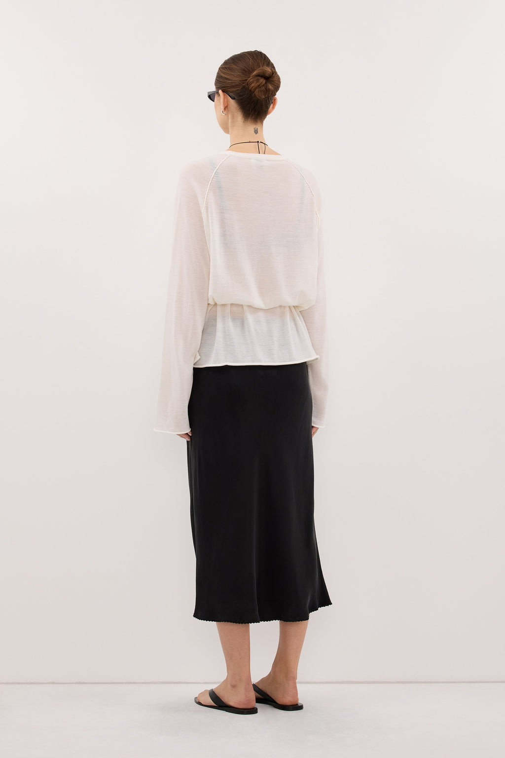 DUKE OFF WHITE TIE MERINO KNIT TOP