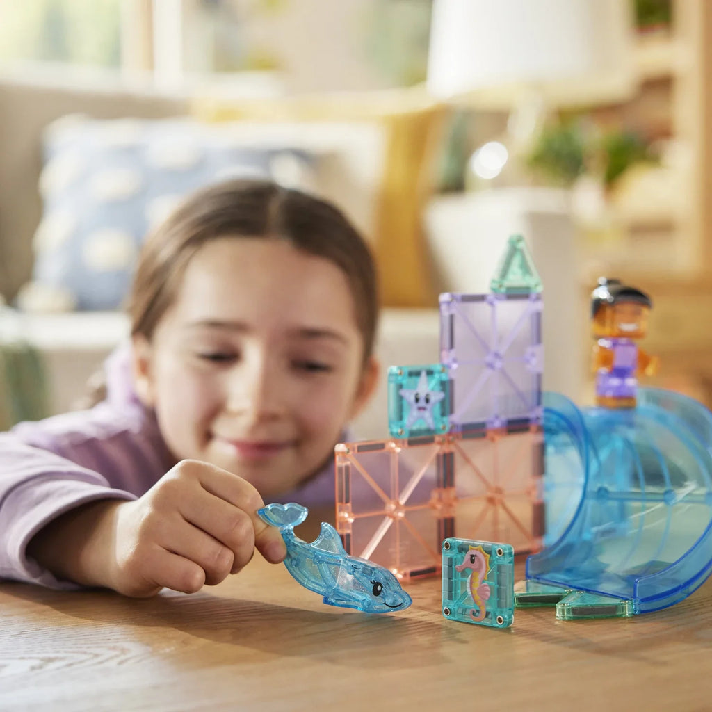 13-Piece Dolphin Bay Magnetic Building Set