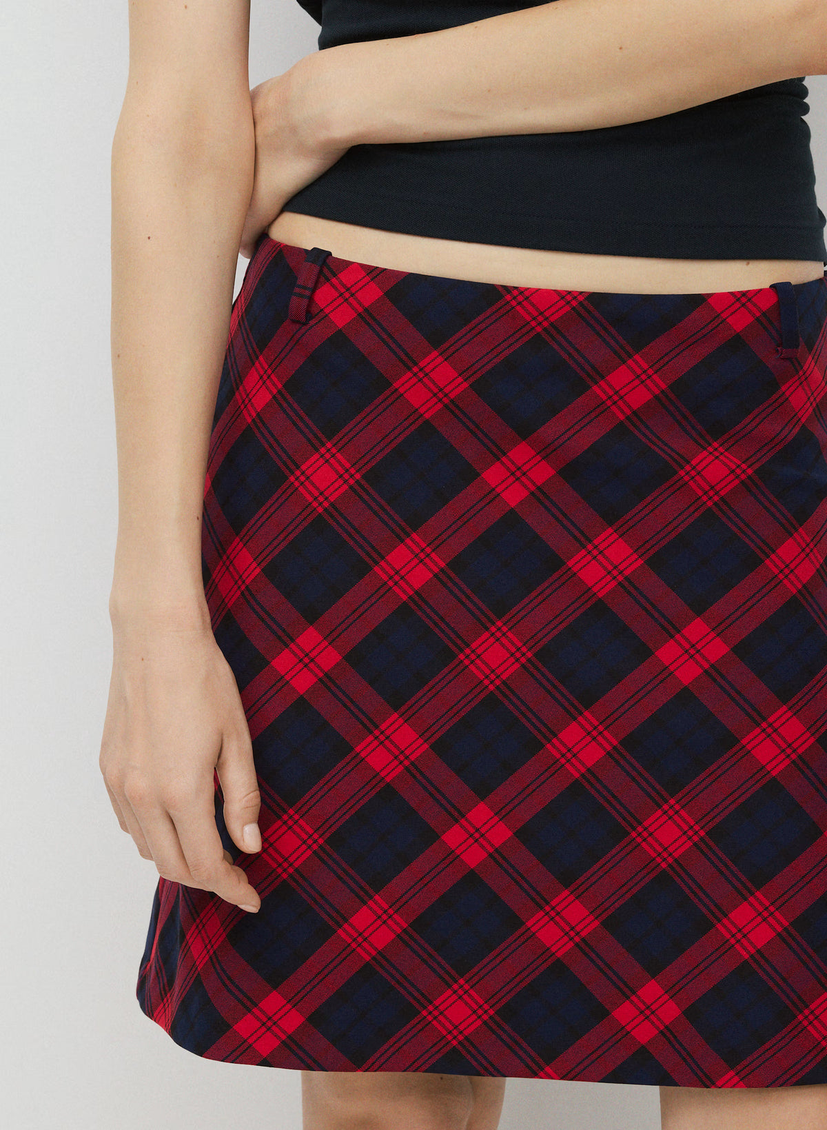 Low-Rise Knee-Length Twill Skirt - Navy Plaid