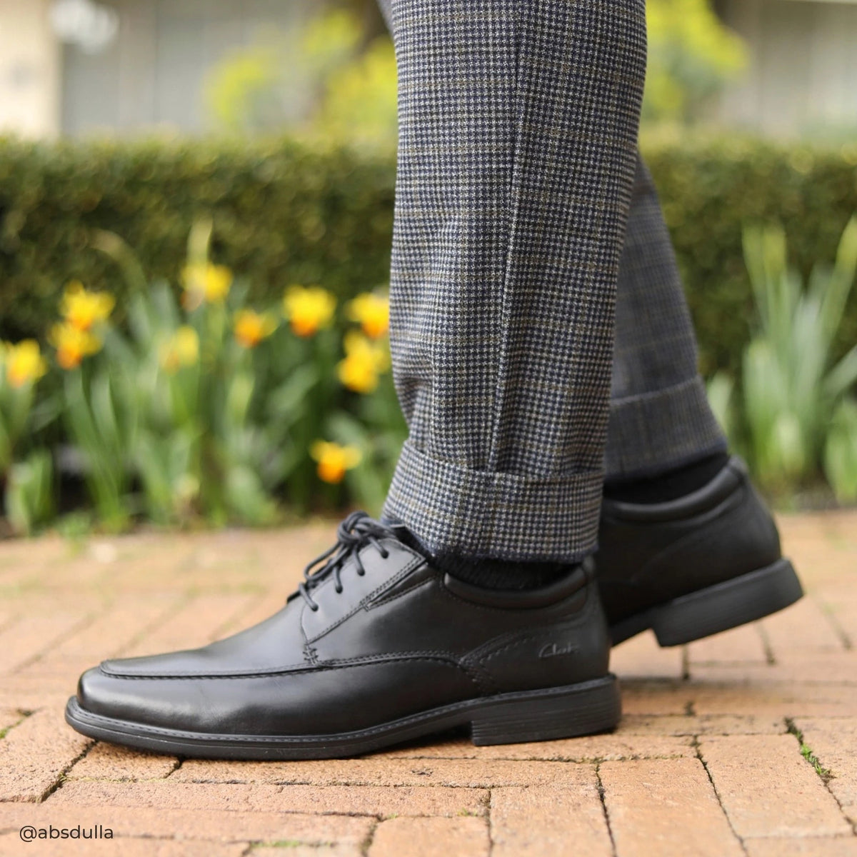 Square-Toe Leather Oxford - Black