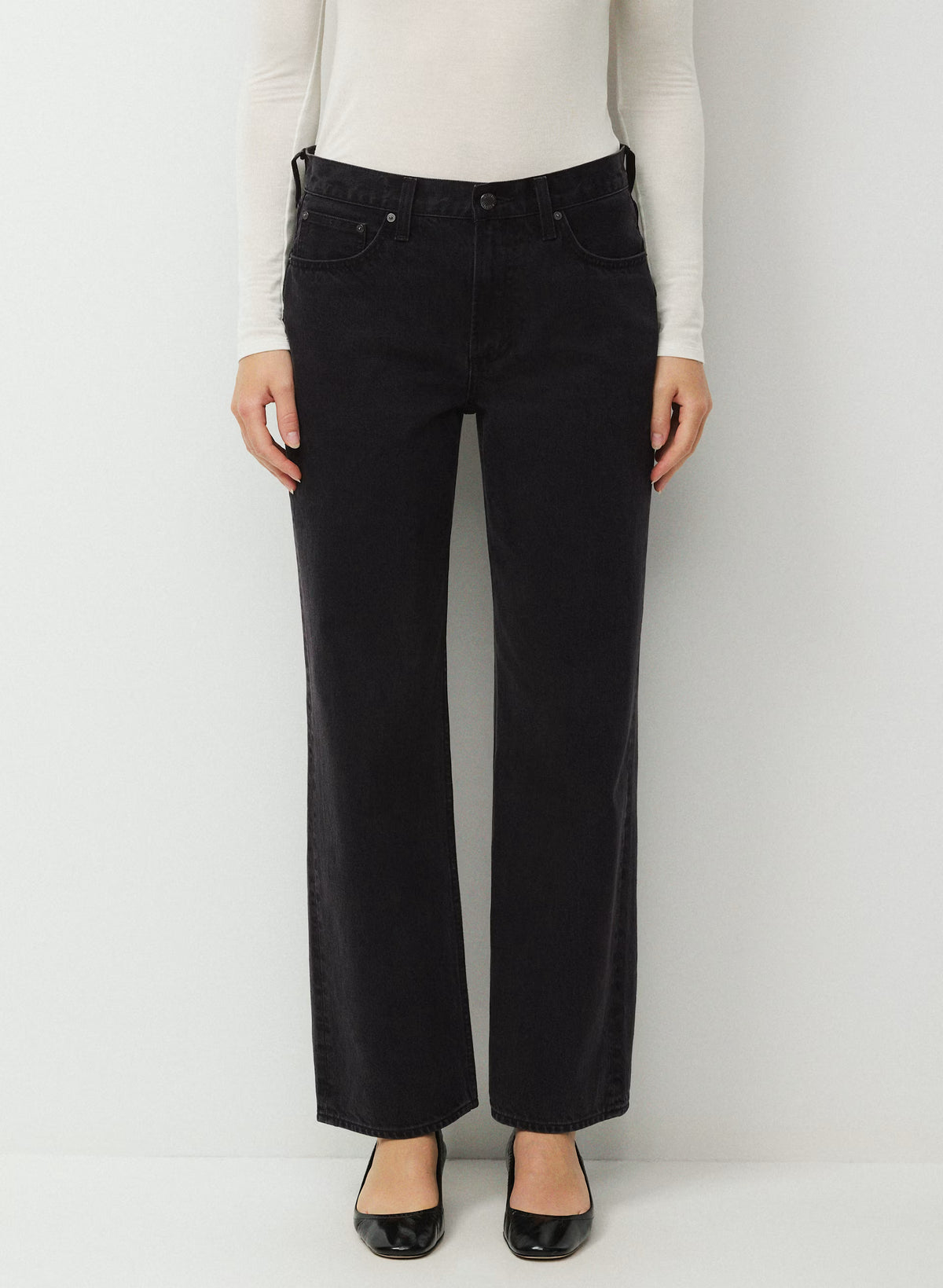 Low-Rise Baggy Jeans - Medium Indigo