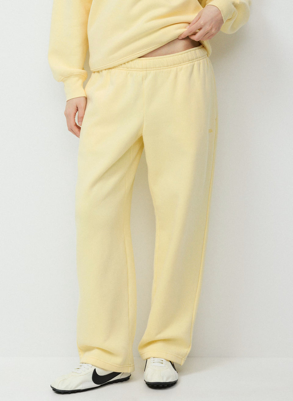 Straight-Leg Fleece Sweatpants - Yellow