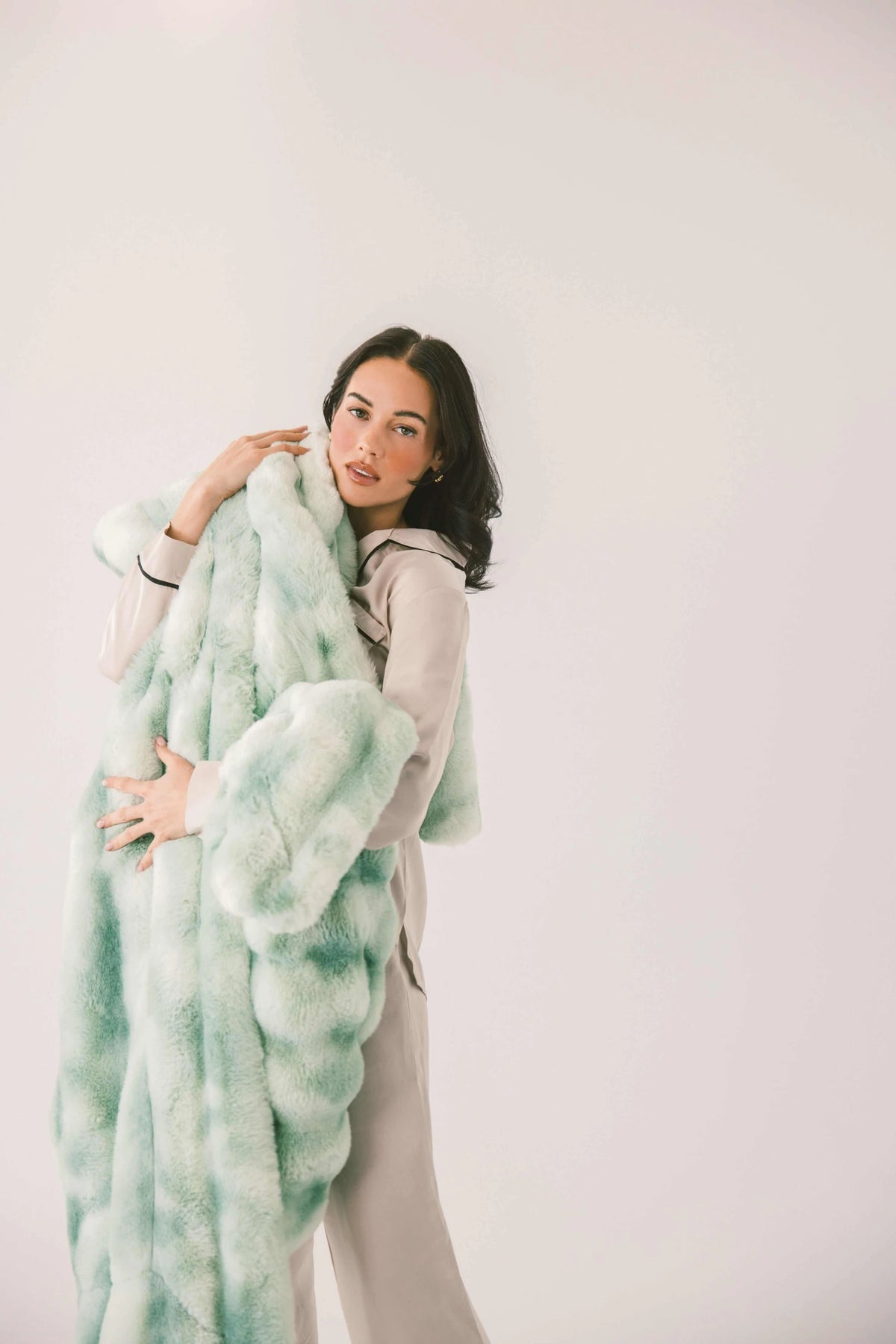 Heavyweight Plush Blanket - Deep Green