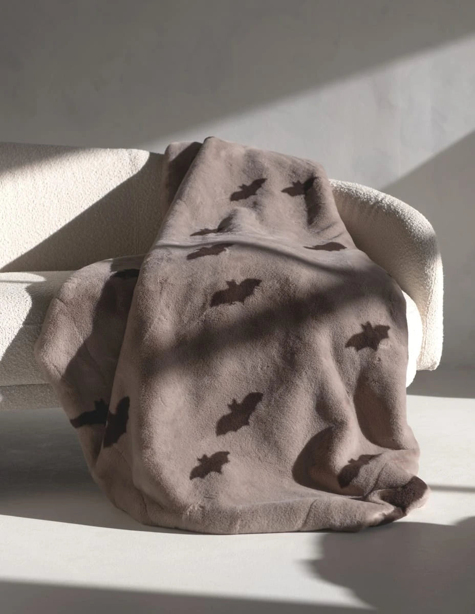Plush Baby Blanket With Bat Print - Brown