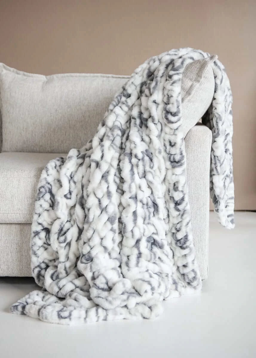 Plush Stretch Blanket - Gray Marble