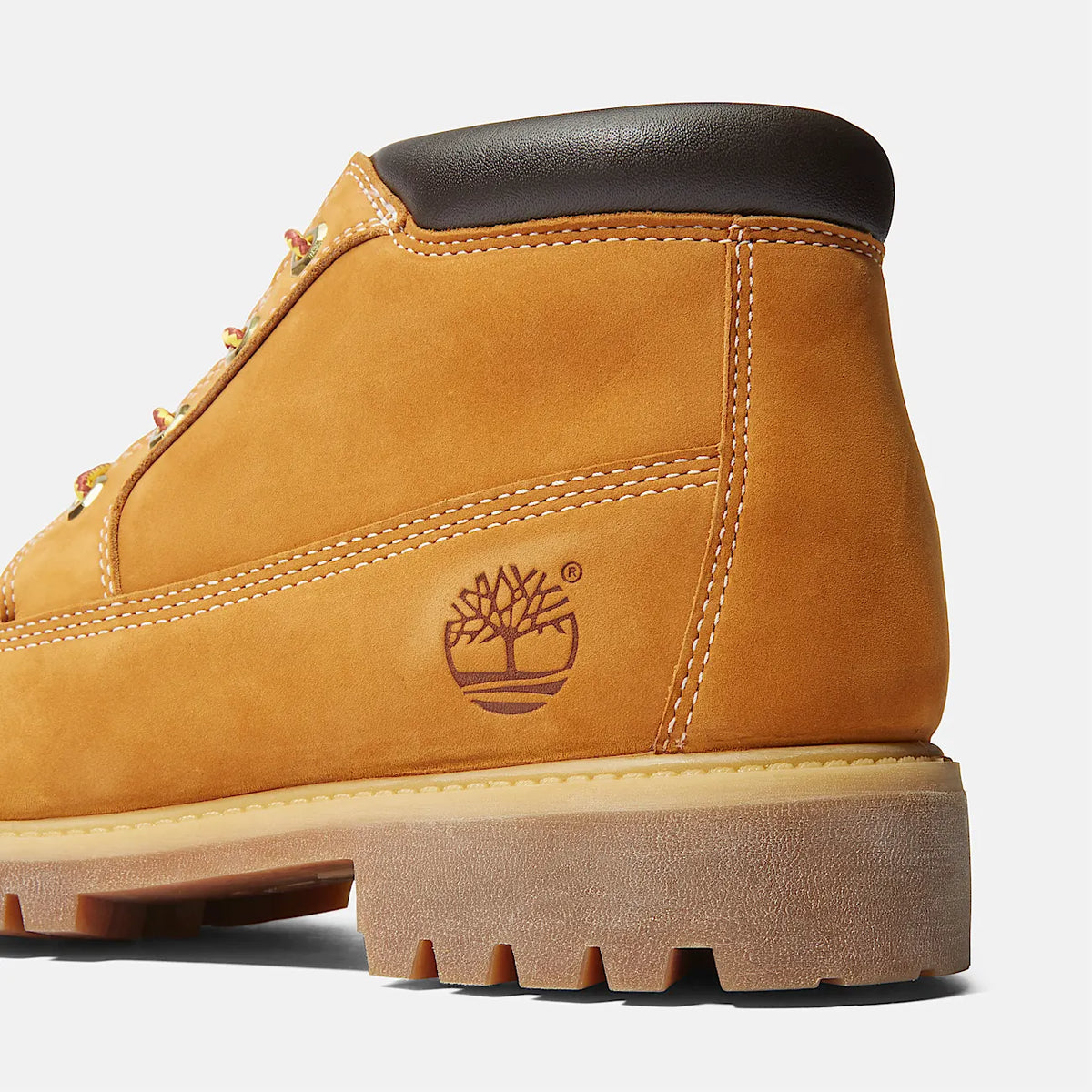 Men's Waterproof Mid Chukka Boot