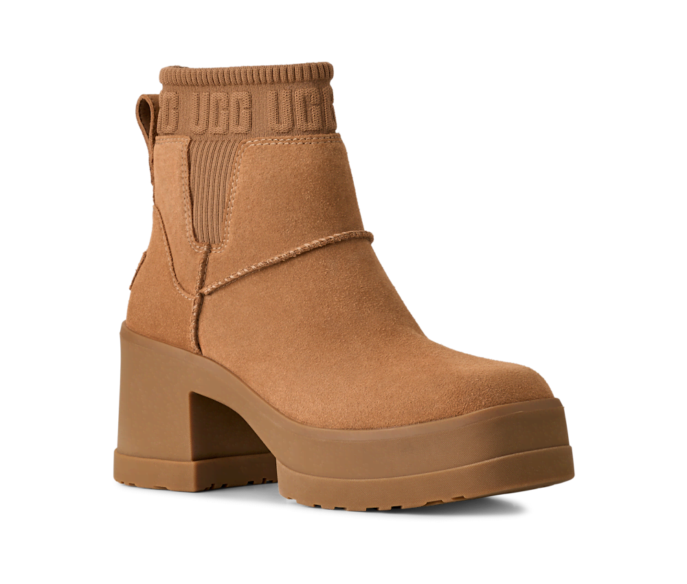Women's Water-Resistant Chelsea Boot - Chestnut